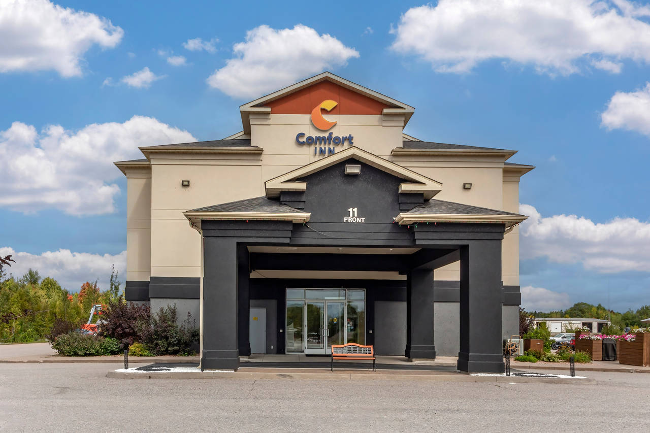 Extérieur du Comfort Inn Sturgeon Falls, Ontario