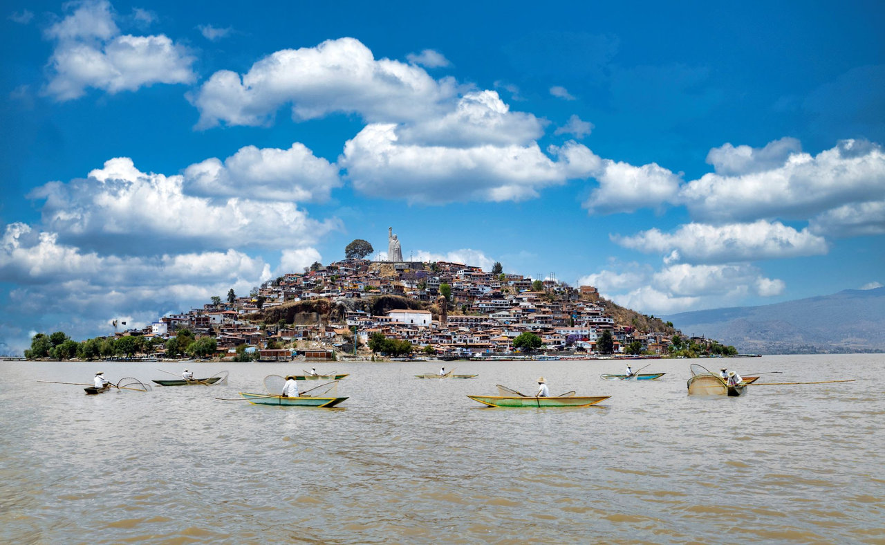 patzcuaro-lake