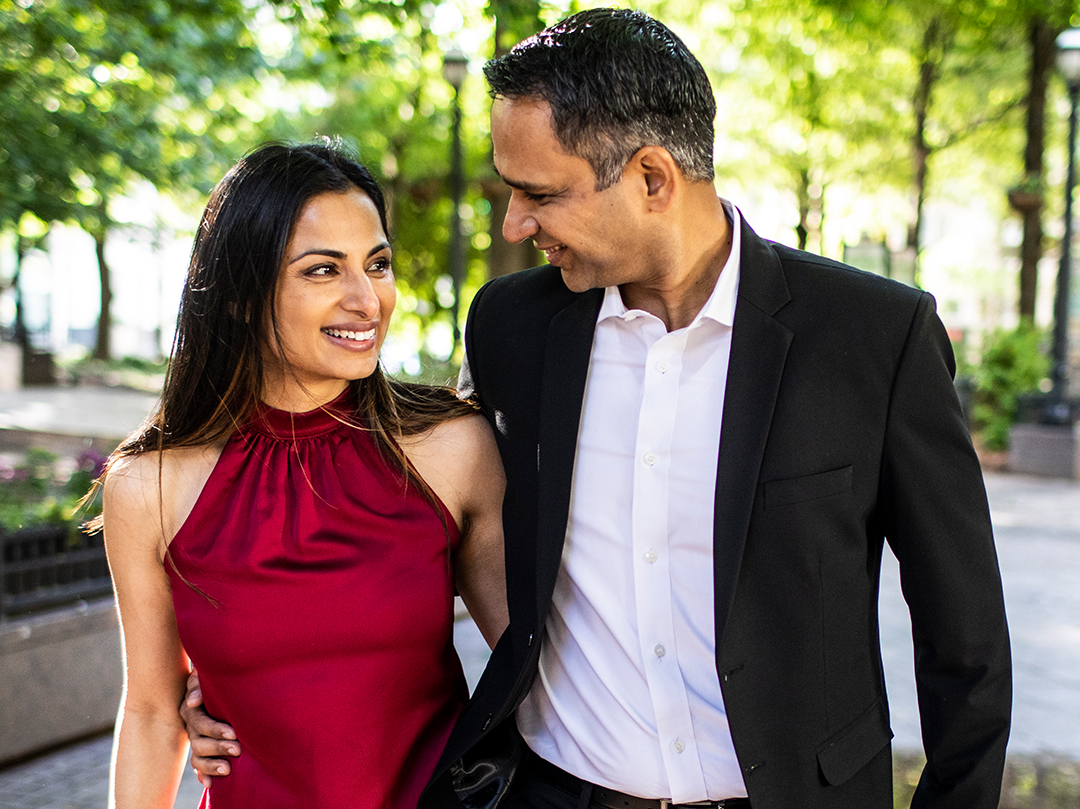 quality_brand-description-couple-walking