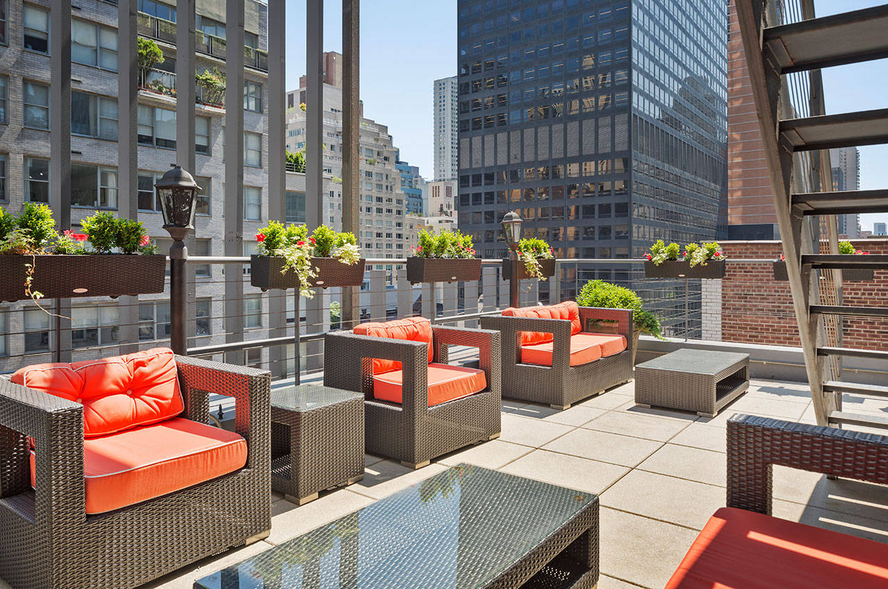 Blue Angel Hotel NYC, Ascend Hotel Collection, NY rooftop patio