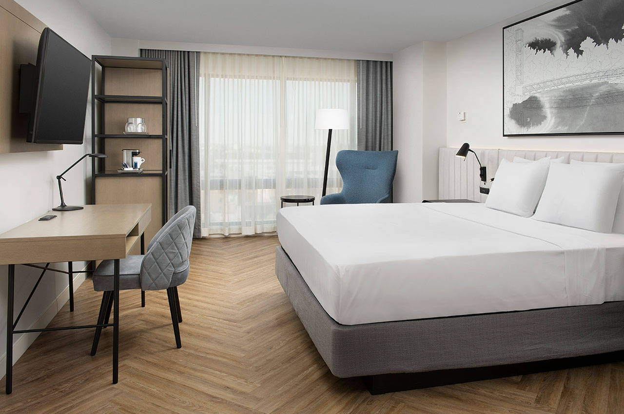 a white bedroom at radisson