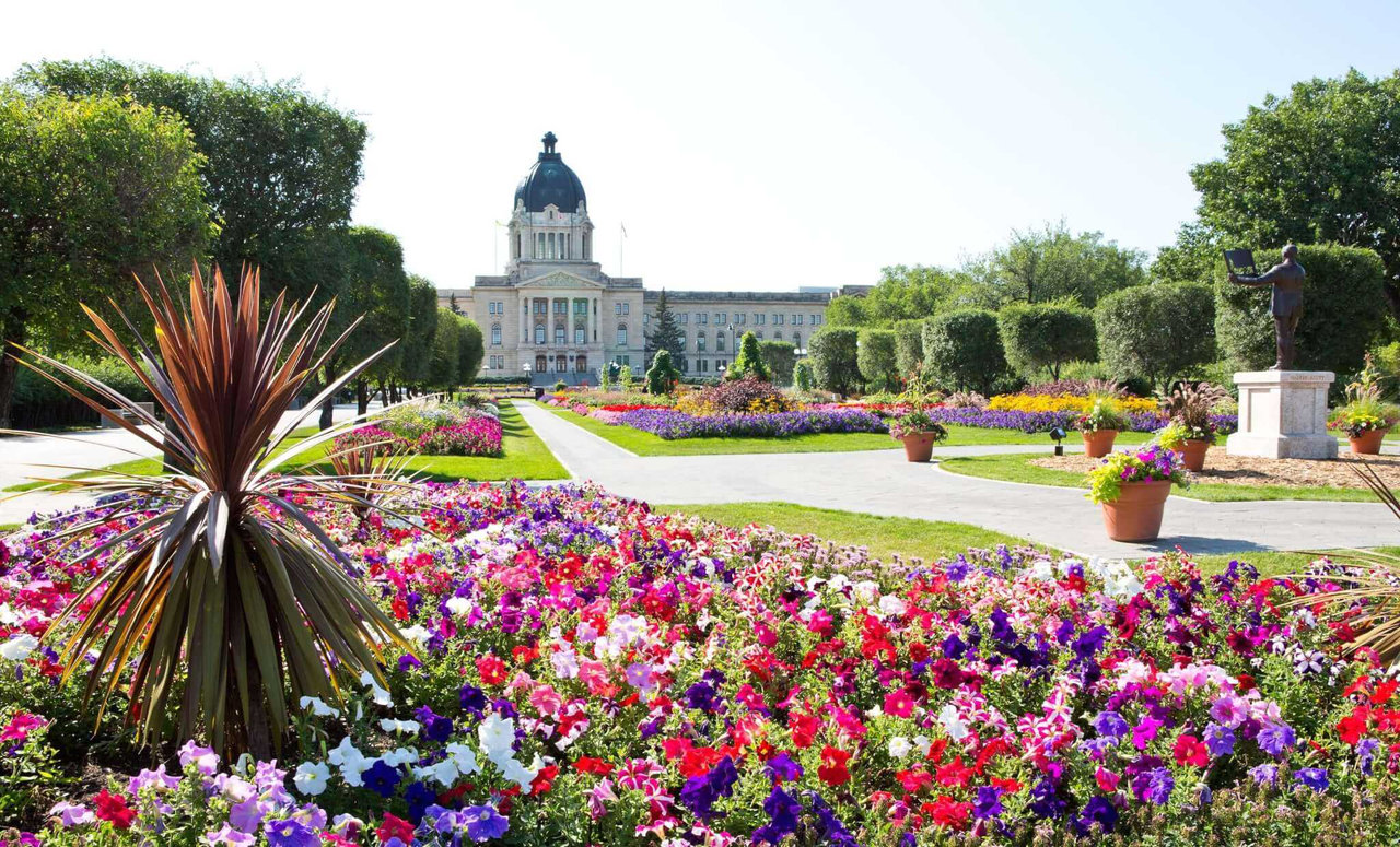 regina government house gardens