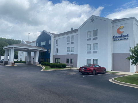 Hotel entrance | Comfort Inn, Trussville AL Hotels