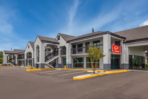 Hotel exterior | Econo Lodge, Mobile AL Hotels