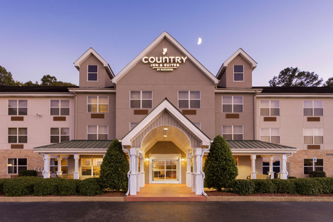 Hotel Exterior | Country, Tuscaloosa AL Hotels