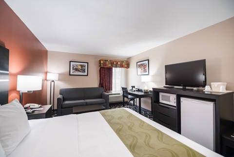 Guest room | Quality Inn, Jacksonville AR Hotels