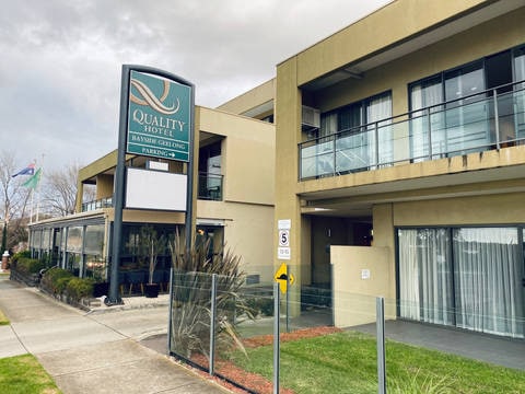 Hotel exterior | Quality Inn, Geelong VIC Hotels