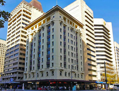 Hotel entrance | Quality Inn, Adelaide SA Hotels