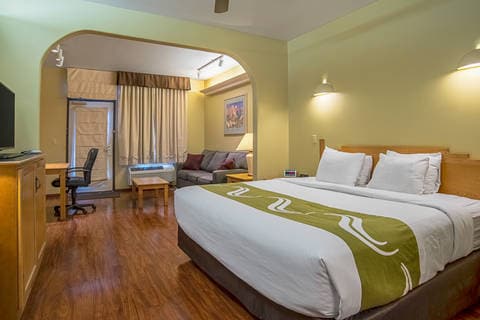 King suite | Quality Inn, Youngtown AZ Hotels