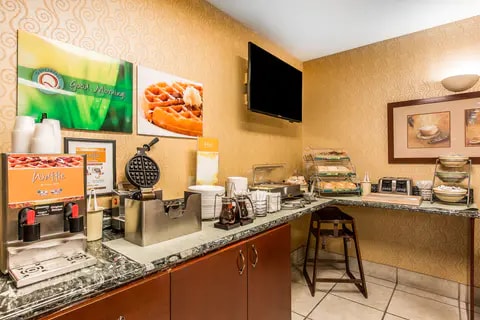 Breakfast area | Quality Inn, Ridgecrest CA Hotels
