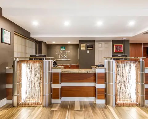 Front desk | Quality Inn, Sacramento CA Hotels