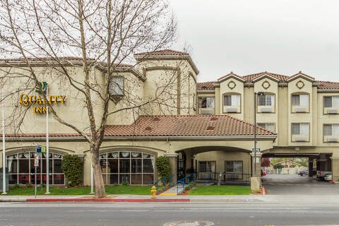 Hotel Cover Photo