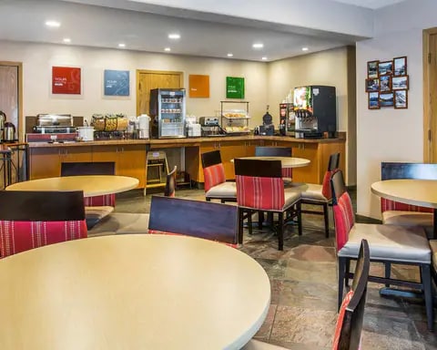 Free Breakfast | Comfort Inn | Lone Pine, CA