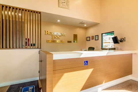 Hotel lobby | Rodeway Inn, Artesia CA Hotels