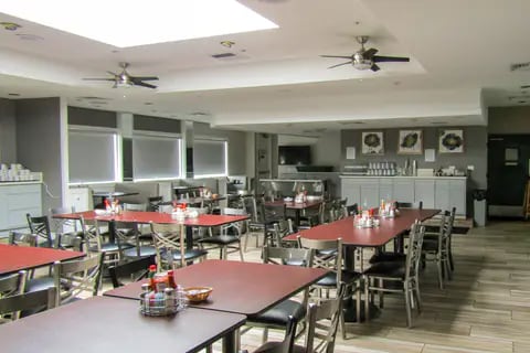 Enjoy breakfast in this seating area | Clarion, Ridgecrest CA Hotels