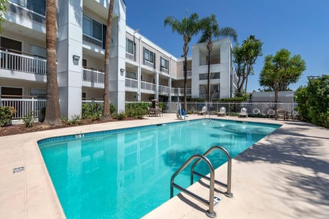 Hotel Cover Photo