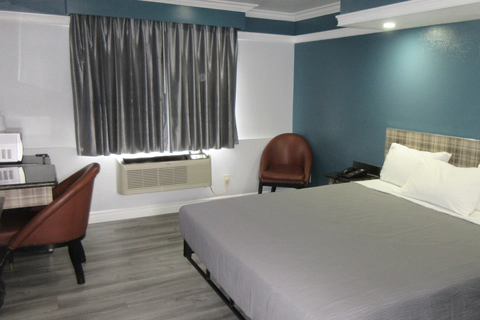 Guest room | Rodeway Inn, Commerce CA Hotels