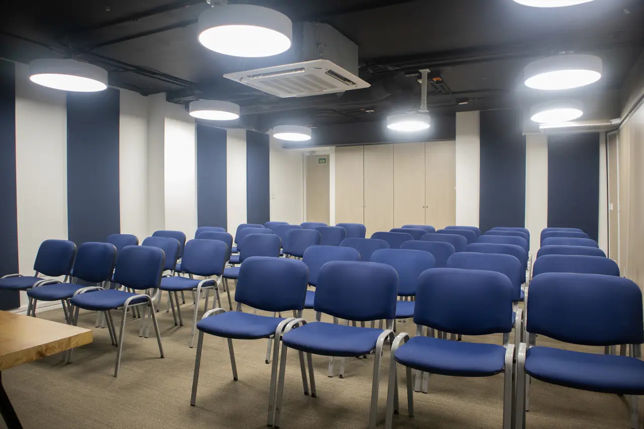 CB015eventspace02_1