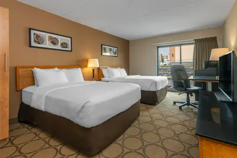 Guest room with two beds | Comfort Inn, Pickering ON Hotels