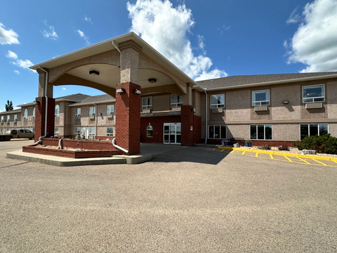 Hotel exterior | RocketFuel, Rimbey AB Hotels