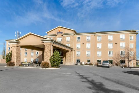 Hotel exterior | Comfort Inn, Airdrie AB Hotels