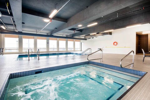 Indoor hot tub | Comfort Inn, Merritt BC Hotels