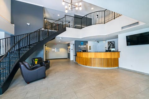 Hotel lobby | Clarion, Abbotsford BC Hotels
