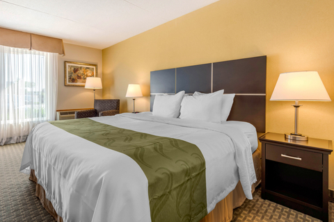 Guest room with king bed(s) | Quality Inn, Brampton ON Hotels