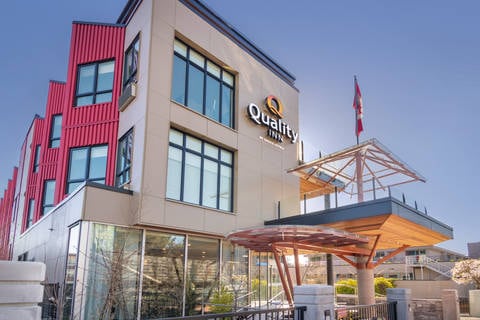 Hotel exterior | Quality Inn, Nanaimo BC Hotels