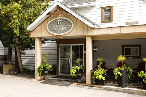 Hotel entrance | Ascend Hotel Collection, Severn-bridge ON Hotels