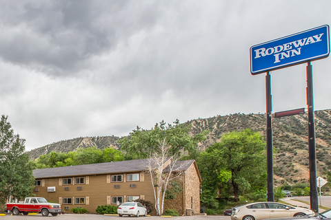 Hotel Exterior | Rodeway Inn, Rifle CO Hotels