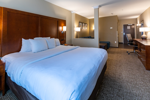 Guest room | Comfort Suites, Aurora CO Hotels