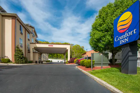 Hotel exterior | Comfort Inn, Naugatuck CT Hotels