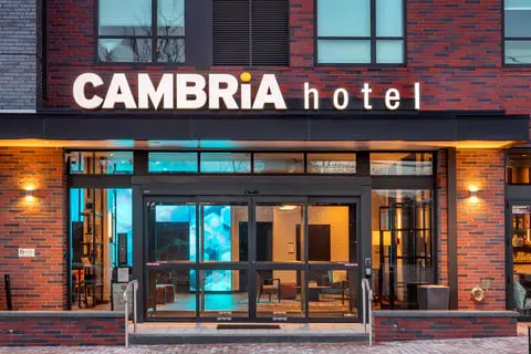 Hotel entrance | Cambria, Washington DC Hotels