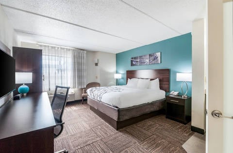Spacious guest room | Sleep Inn, Lewes DE Hotels