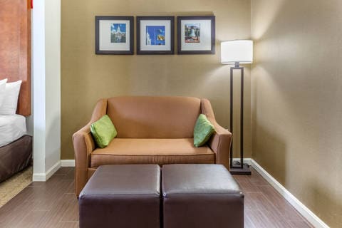 Two Double Bed | Comfort Suites, Dover DE Hotels