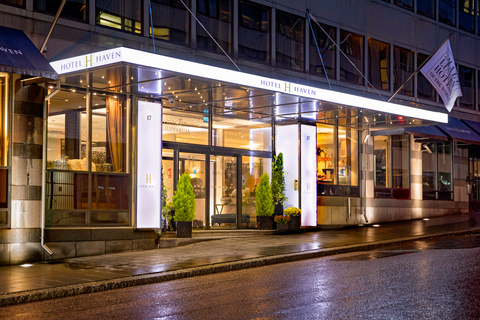 Hotel entrance | Ascend Hotel Collection, Helsinki FI-S Hotels