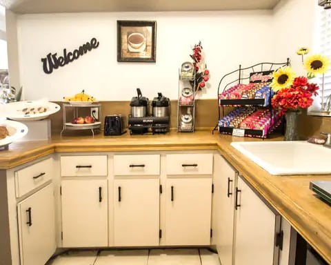 Breakfast counter