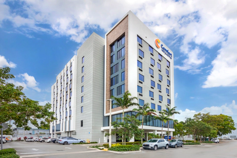 Hotel exterior | Comfort Inn, Miami-springs FL Hotels
