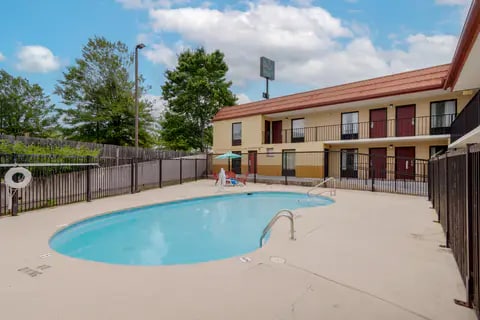 Outdoor pool | Quality Inn, Acworth GA Hotels