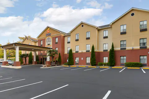 Hotel exterior | Comfort Inn, Canton GA Hotels