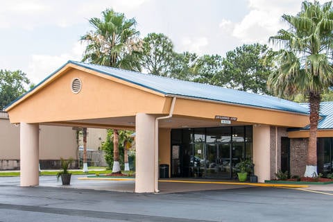 Hotel Cover Photo