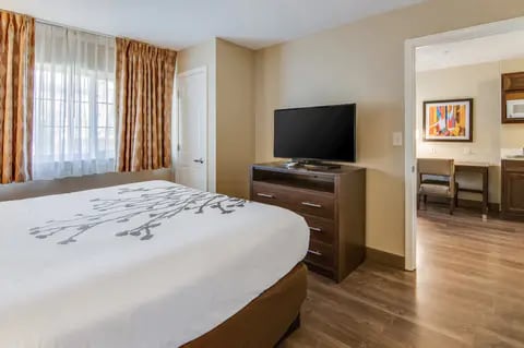 Guest room with added amenities | Mainstay, Columbus GA Hotels