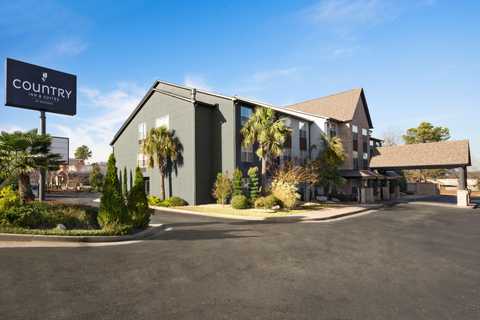 Hotel Exterior | Country, Morrow GA Hotels