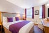 Guest room with double bed(s) | Quality Inn, London EN Hotels