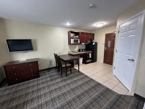 Guest room | MainStay, Coralville IA Hotels