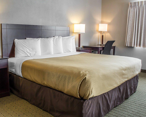 Ames, IA Hotels | Econo Lodge near Iowa State University