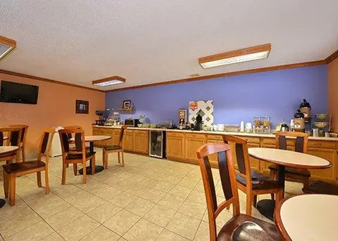 Breakfast room