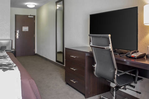 Guest room with amenities | Sleep Inn, Fort-dodge IA Hotels