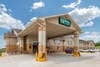 Hotel entrance | Quality Inn, Creston IA Hotels